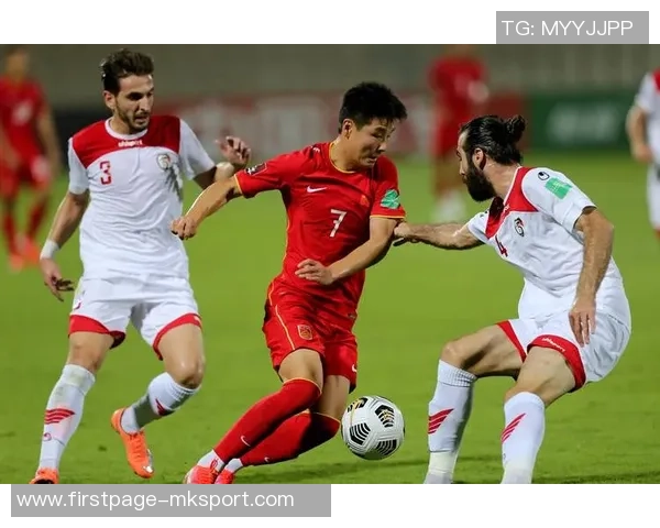 12强赛激战叙利亚对阵伊朗双方全力争胜展现足球魅力与激情 12强赛激战叙利亚对阵伊朗双方全力争胜展现足球魅力与激情